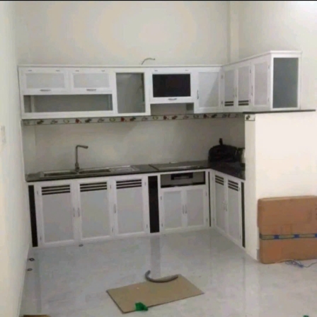 Tủ bếp nhôm 2